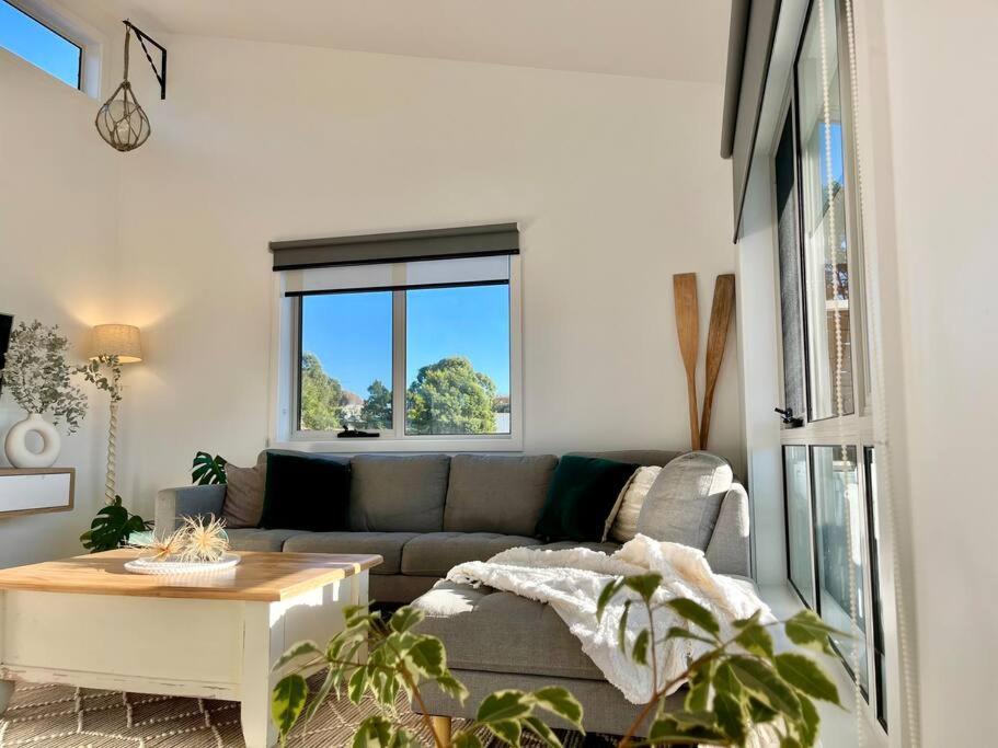 Viola - Seaside Retreat Villa Коулс Бей Екстериор снимка
