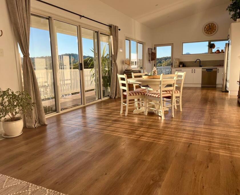 Viola - Seaside Retreat Villa Коулс Бей Екстериор снимка