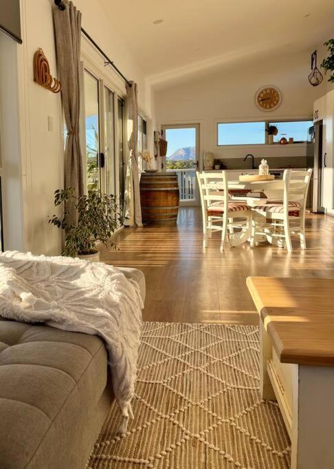 Viola - Seaside Retreat Villa Коулс Бей Екстериор снимка